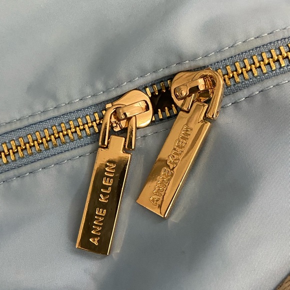 Anne Klein Melissa Weekender Travel Duffle Bag w/ Wristlet & Crossbody Strap VGC - Picture 15 of 16